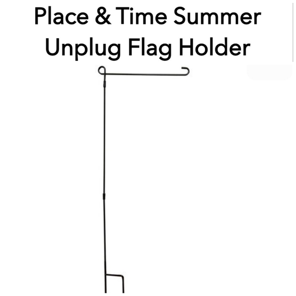 👀50% OFF🐕🏴NWT‼️Place & Time Dog Inspired Garden Flag & Garden Flag Stake - Picture 5 of 10